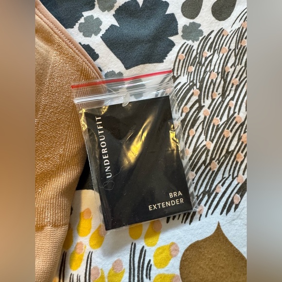 NEW UnderOutfit Comfort Shaping Bra Brown Coffee Wireless Size Small NWT - Picture 6 of 9